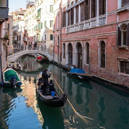 Apartamento Ve.N.I.Ce Cera San Moise Venecia Exterior foto