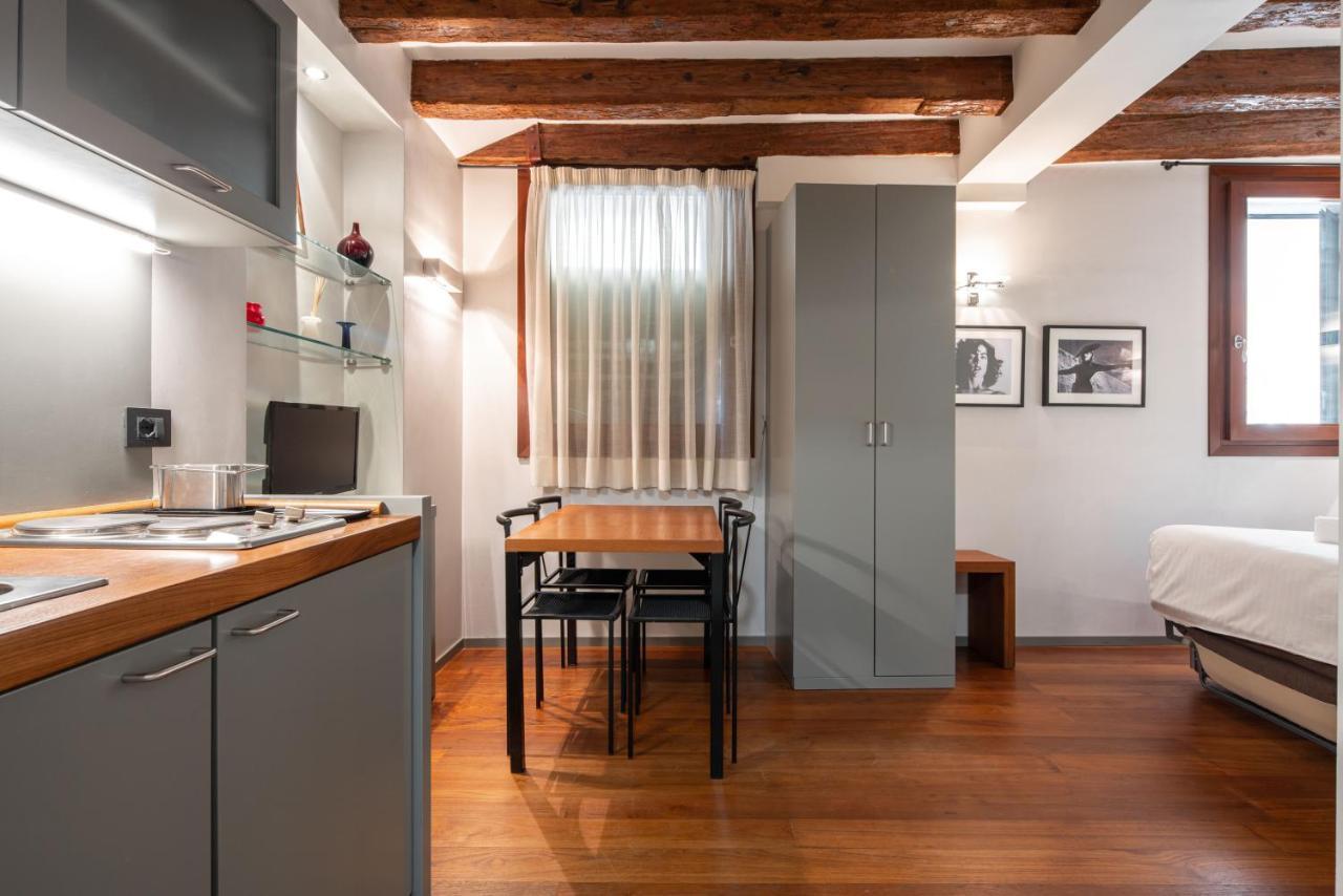 Apartamento Ve.N.I.Ce Cera San Moise Venecia Exterior foto