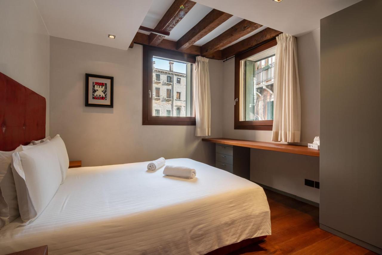 Apartamento Ve.N.I.Ce Cera San Moise Venecia Exterior foto